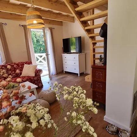 Stiavnicke Chalupky Pri Richnavskych Jazerach Dom wakacyjny *