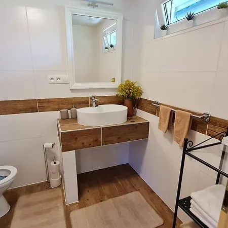 Holiday home Stiavnicke Chalupky Pri Richnavskych Jazerach Stiavnicke Bane