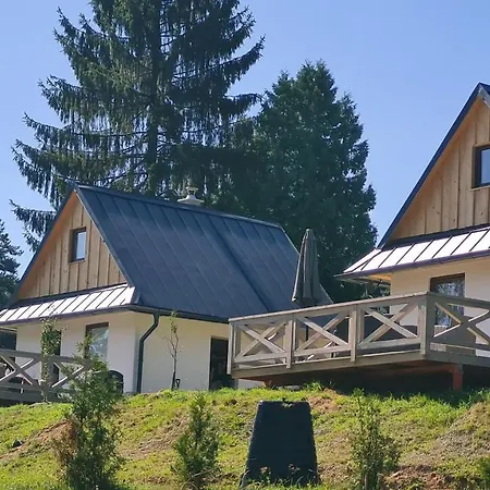 Stiavnicke Chalupky Pri Richnavskych Jazerach *