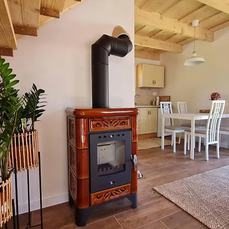 Holiday home Stiavnicke Chalupky Pri Richnavskych Jazerach *