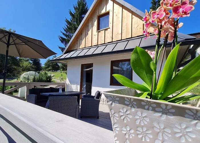 Semesterbostad Stiavnicke Chalupky Pri Richnavskych Jazerach *