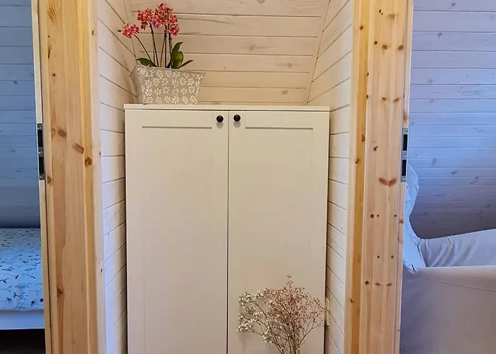 Stiavnicke Chalupky Pri Richnavskych Jazerach *